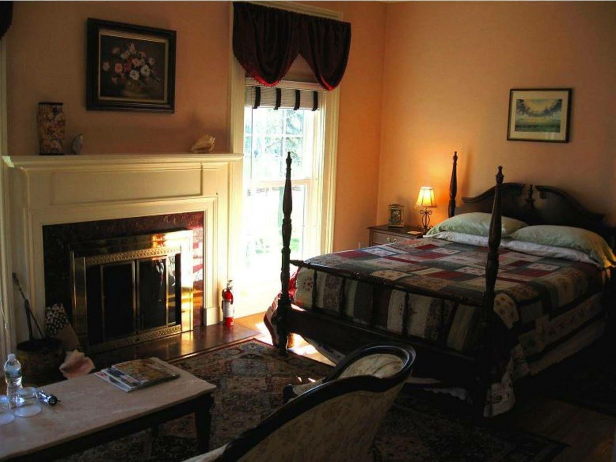 Mariaville Lake B & B Pattersonville Buitenkant foto