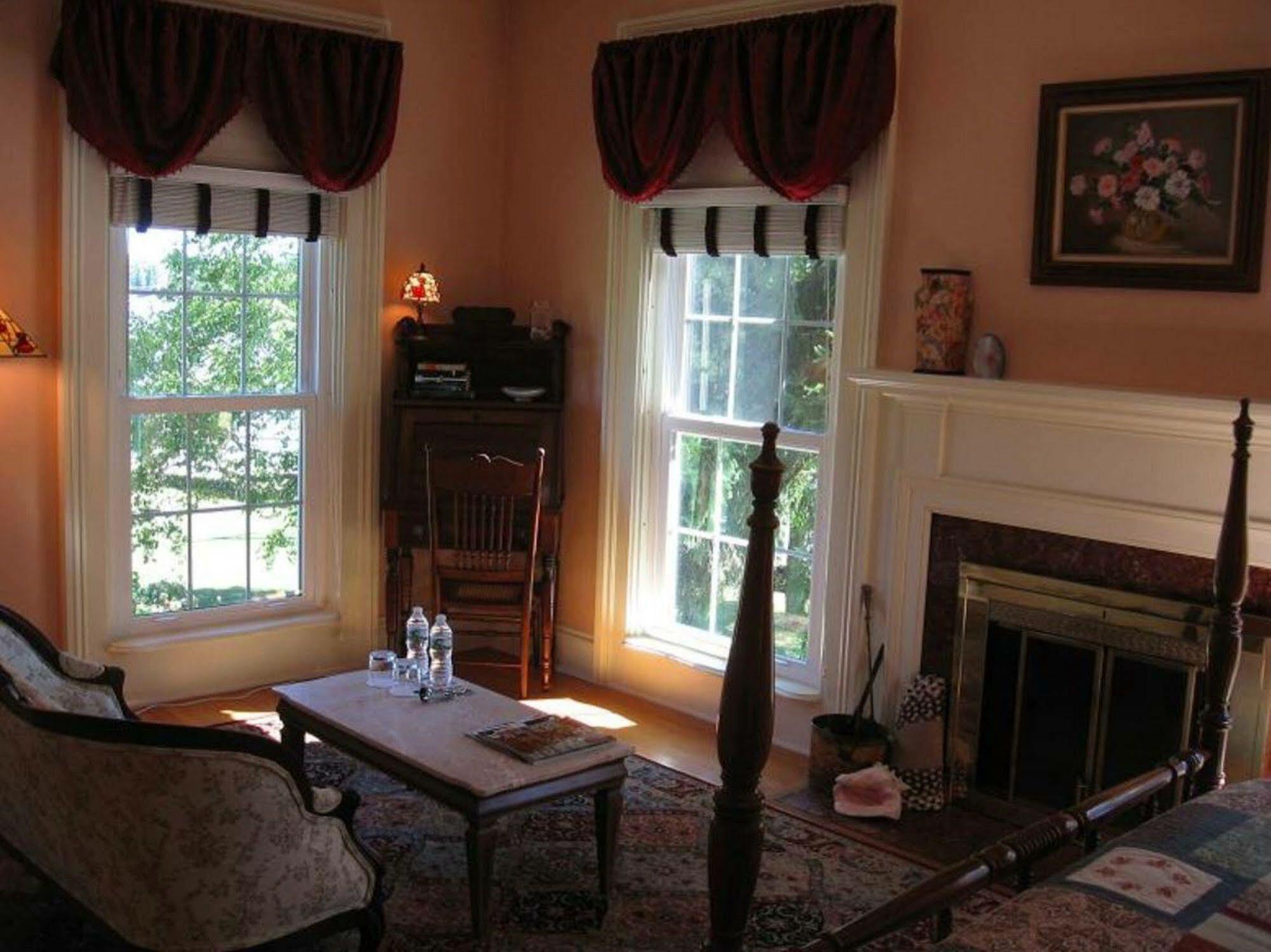 Mariaville Lake B & B Pattersonville Buitenkant foto