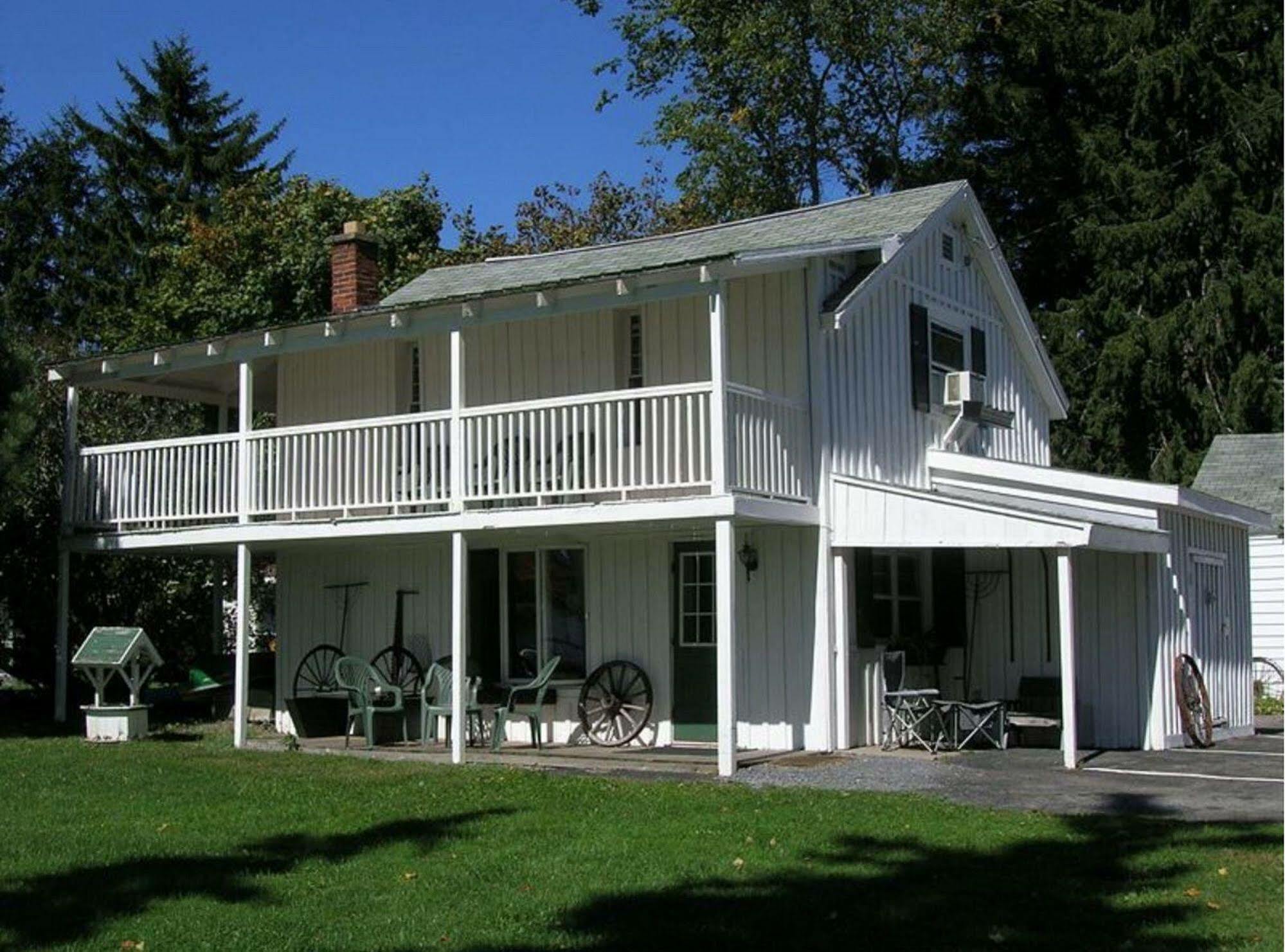 Mariaville Lake B & B Pattersonville Buitenkant foto